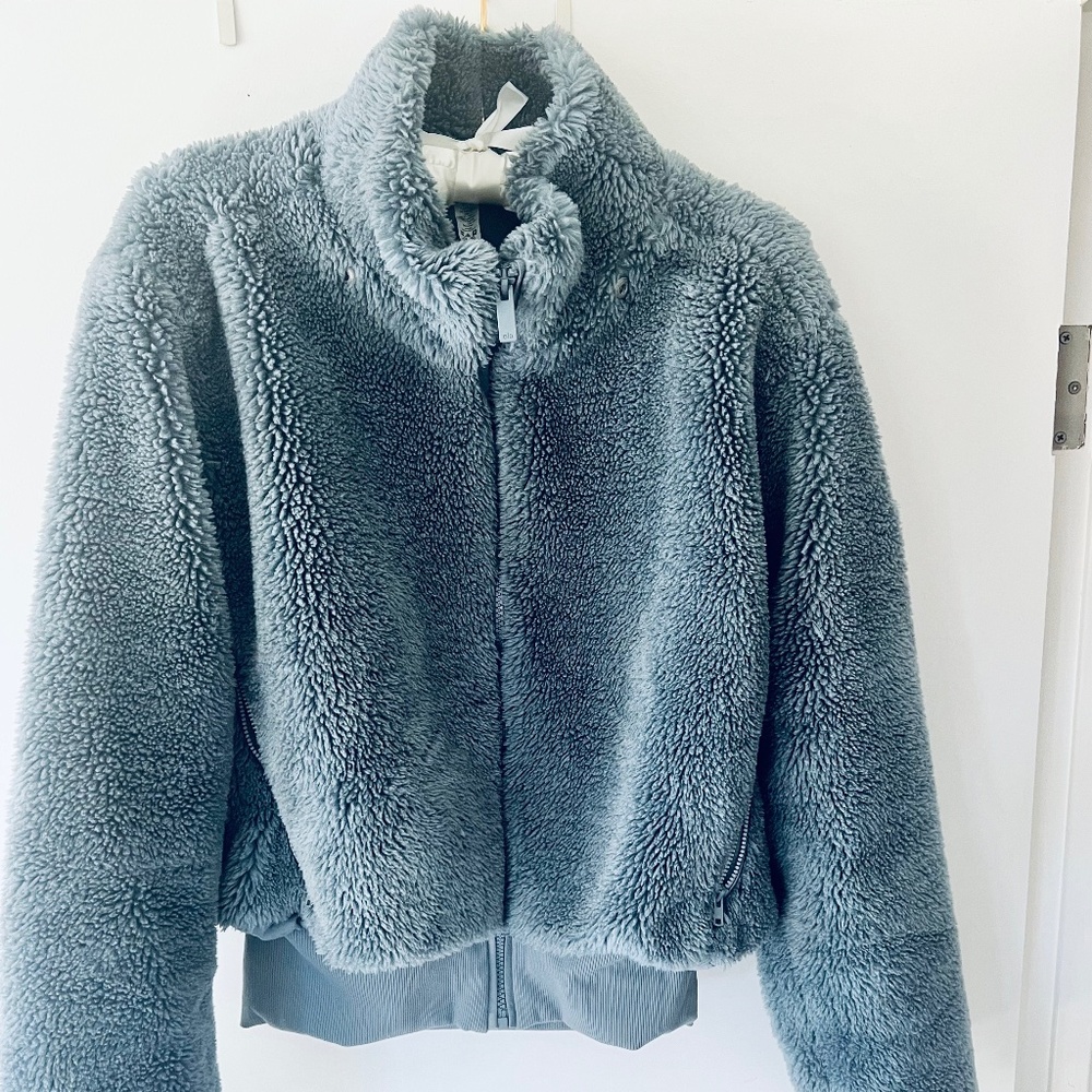 Alo Yoga Sherpa Jacket - Powder Blue Like New Retails $228